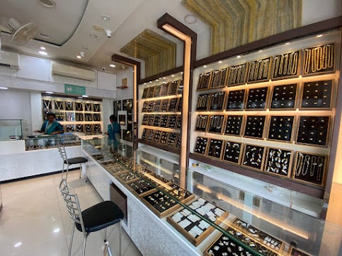 AuFluence team members assisting customers